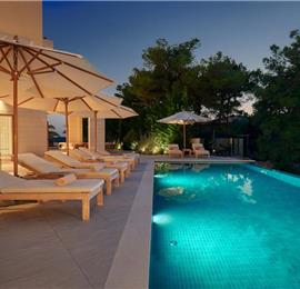 5 bedroom villa with infinity pool and sea views Hvar Town, sleeps 10
